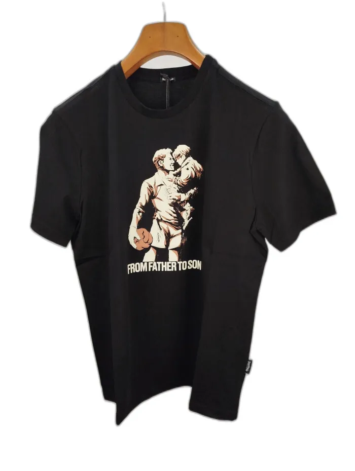 Three-Stroke T-ahirtbFrom Father to Son nera